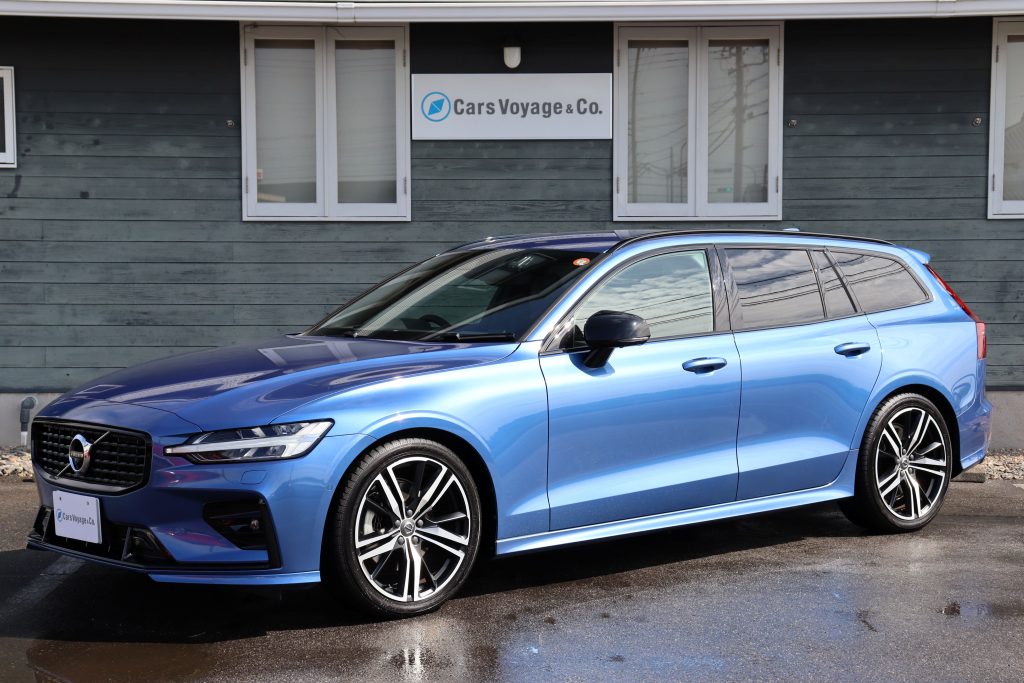 V60 B5 R-DESIGN